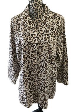 Chicos Blouse Size 4 Animal Cheetah Print Long Sleeve NEW $109 Retail Button Up